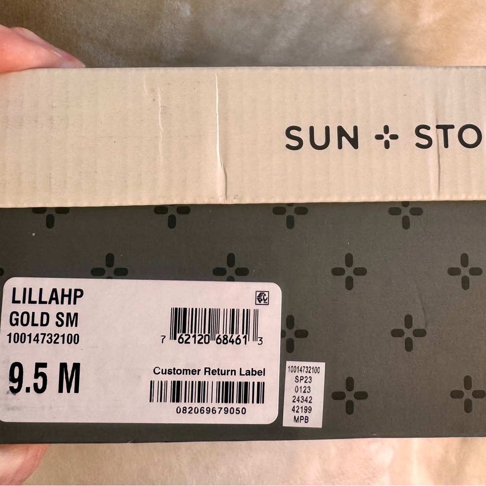 NIB! Sun & Stone Gold Lilla sandals in gold size 9.5 - Picture 6 of 11